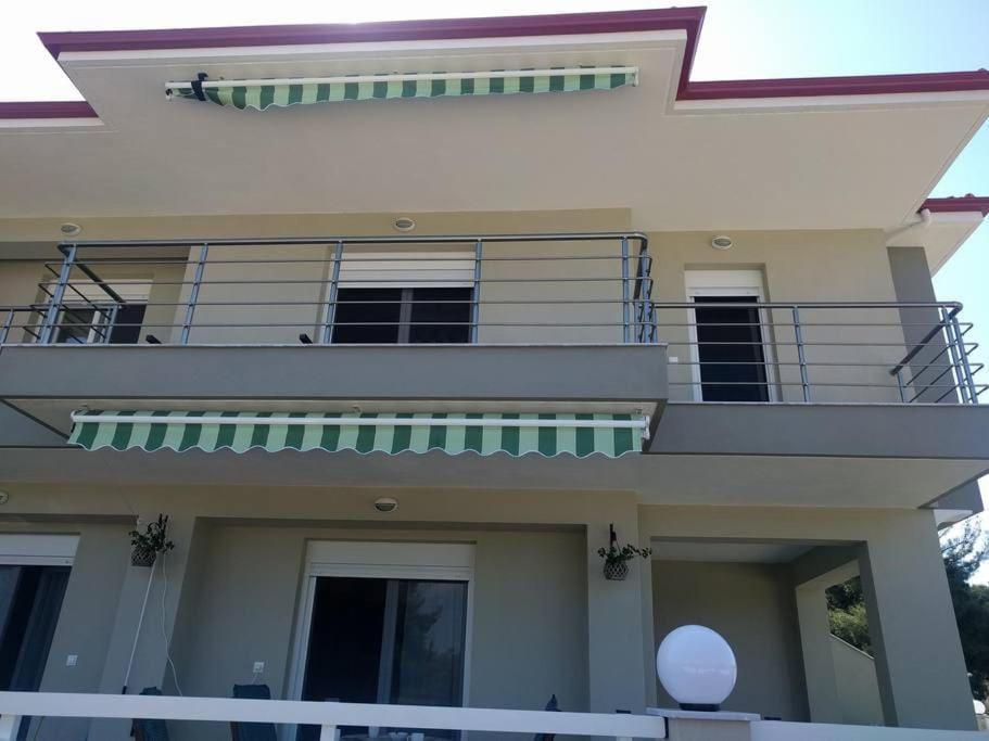 Orange Apartment Никити Екстериор снимка